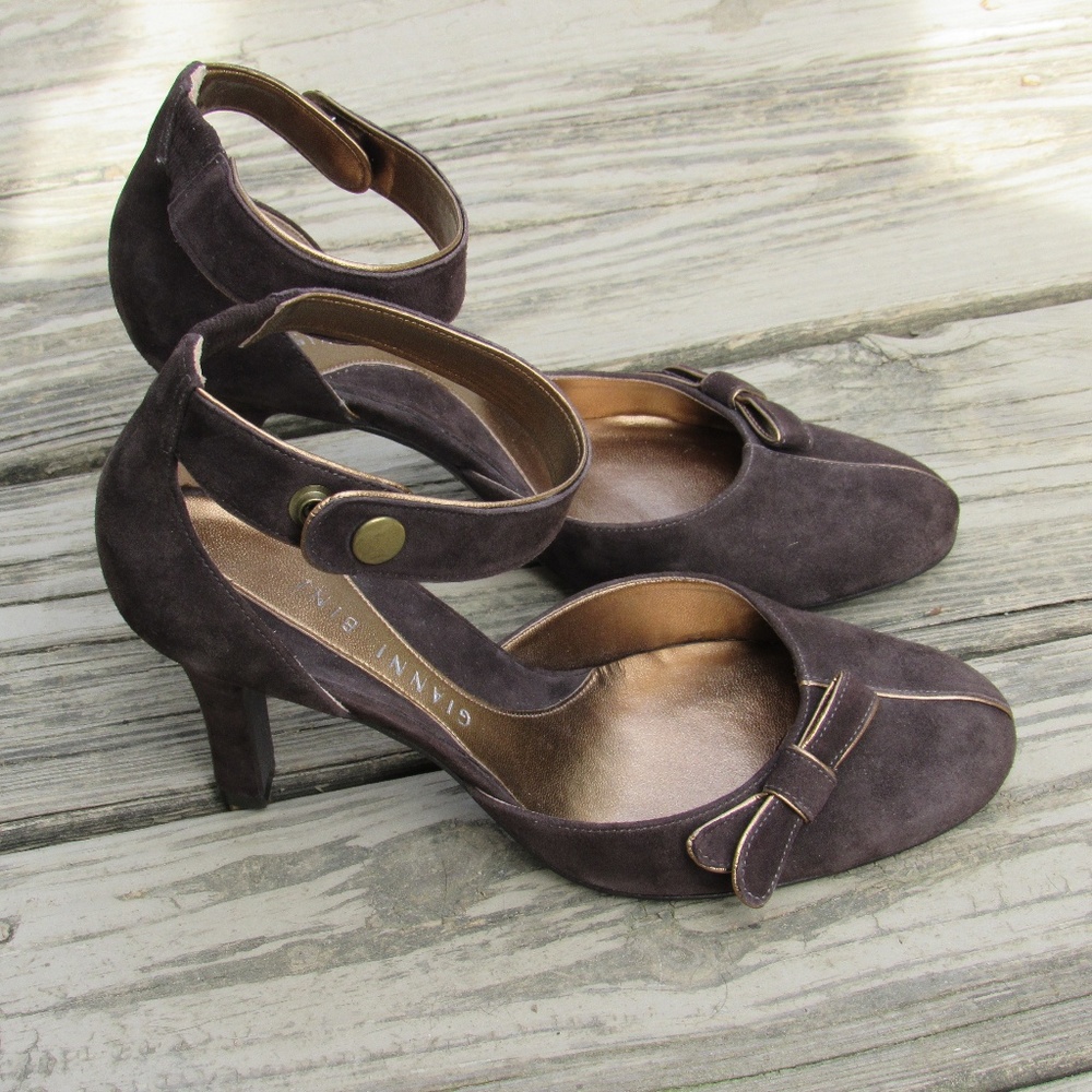 Gianni Bini Juliette Brown Suede Heels